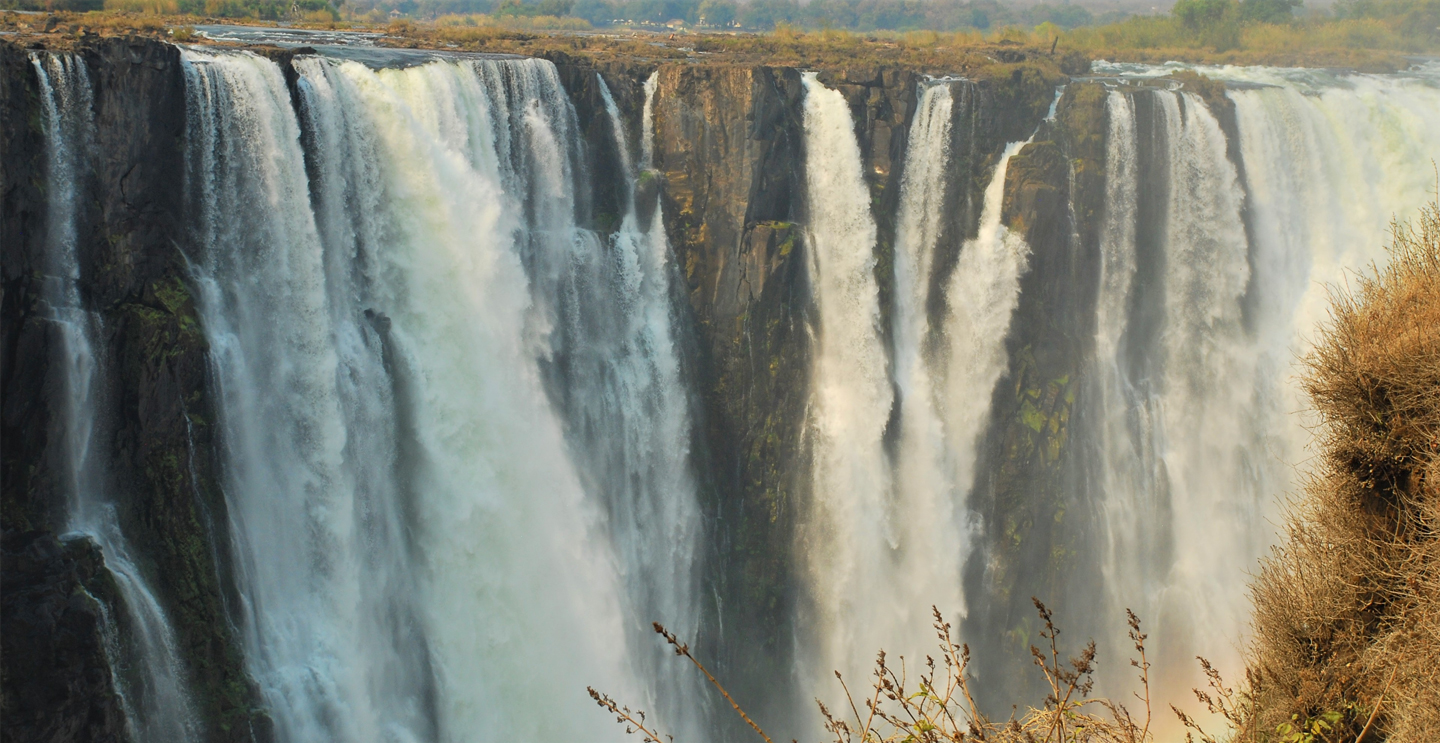 Full view of the Victoria Falls